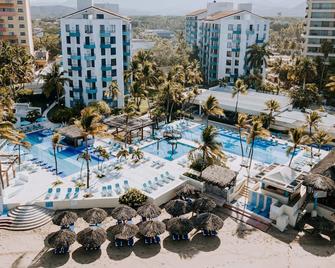 فونتان إكستابا بيتش ريزورت - شامل جميع الخدمات - Ixtapa - حوض السباحة