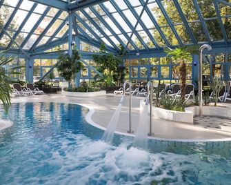 Ifa Rügen Hotel & Ferienpark - Binz - Pool