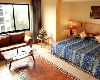 Harrisons Hotel - Chennai