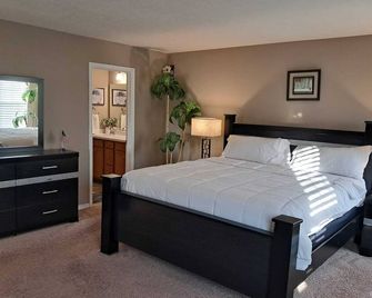 Home away from home in Plainfield Indiana - Plainfield - Bedroom