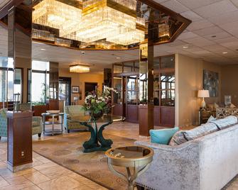 Shilo Inn Suites Hotel - Seaside Oceanfront - Seaside - Vestíbul