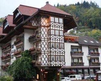 Hotel Hirsch - Bad Peterstal-Griesbach - Building