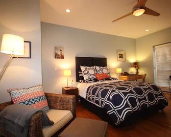 Peaceful Oasis in Top Chicago Neighborhood. Low Traffic, Pristine Cleanliness. - Chicago - Bedroom