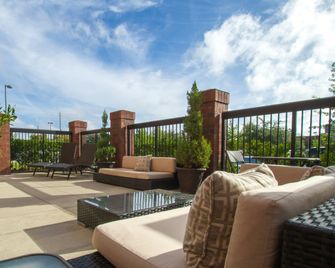 Hampton Inn Greenville - Greenville - Balkon