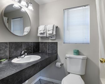 Americas Best Value Inn & Cottages - Wells / Ogunquit - Wells - Badkamer