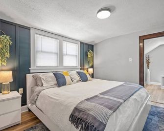 Amazing Parma Home King Bed Full Office Room - Parma - Bedroom