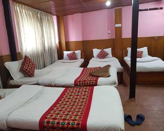 4 Seasons Hostel - Kathmandu - Bedroom