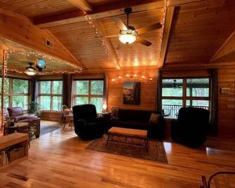 Highbridge River Cabin - Wilmore - Sala de estar