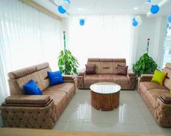 Grace Residency - Sultan Bathery - Лаунж