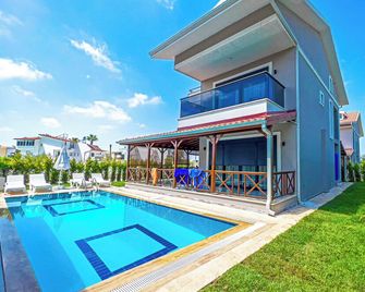 Paradise Town Villa Cordelia - Belek - Habitación