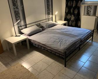 Eifel Holiday - Prüm - Schlafzimmer