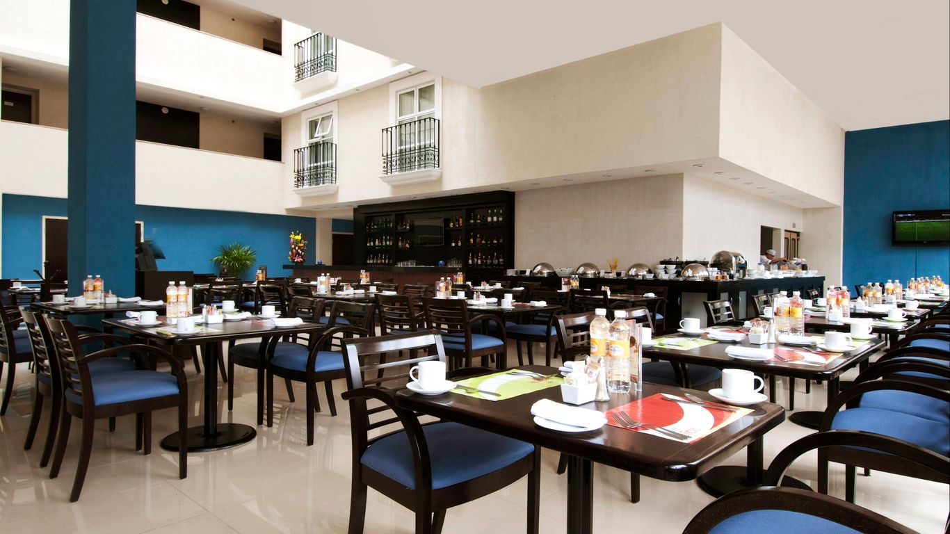 Fiesta Inn Toluca Centro