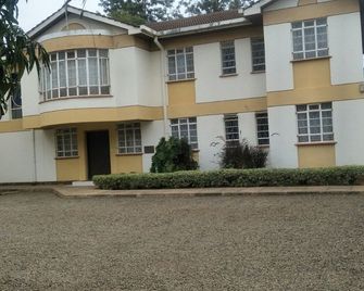 Thika Youth Pastoral Centre - Thika - Edificio