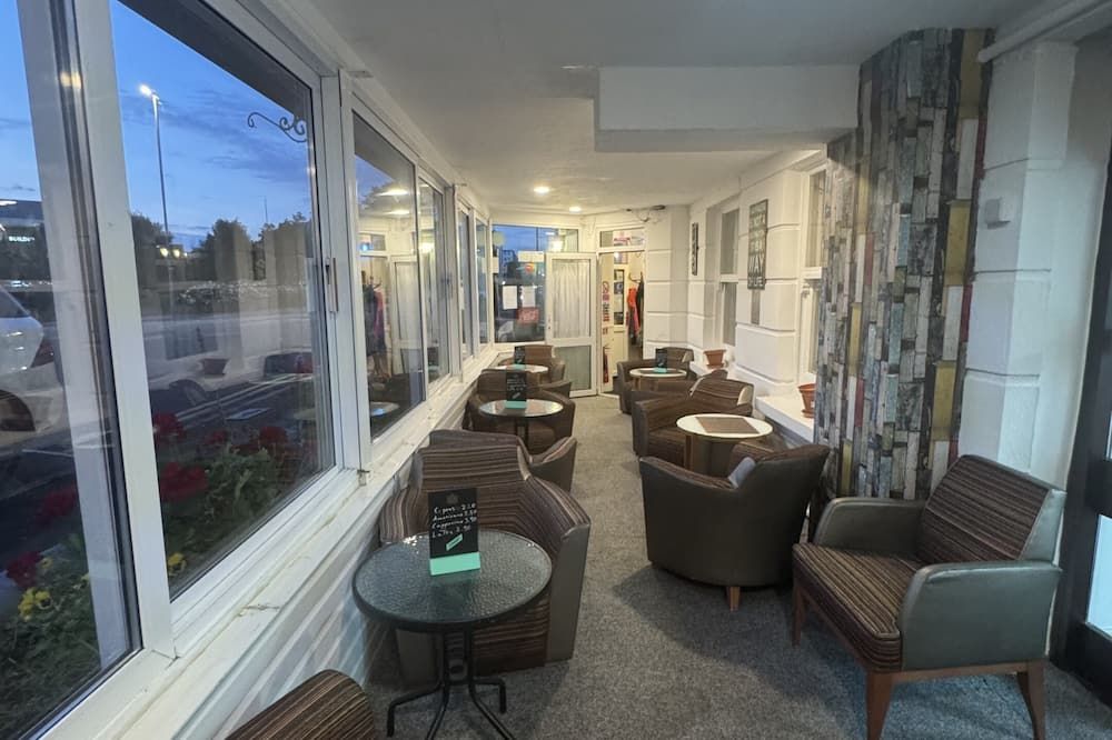 Carlton Court Hotel Eastbourne - Eastbourne