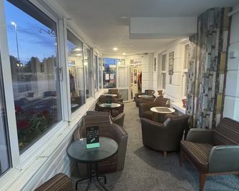 Carlton Court Hotel Eastbourne - Eastbourne