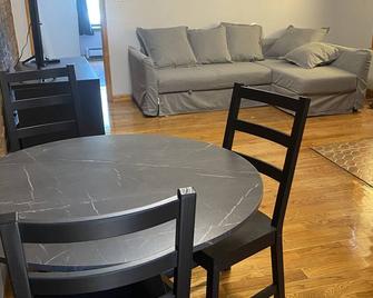 Quiet and cozy apartment - Brooklyn - Restaurante