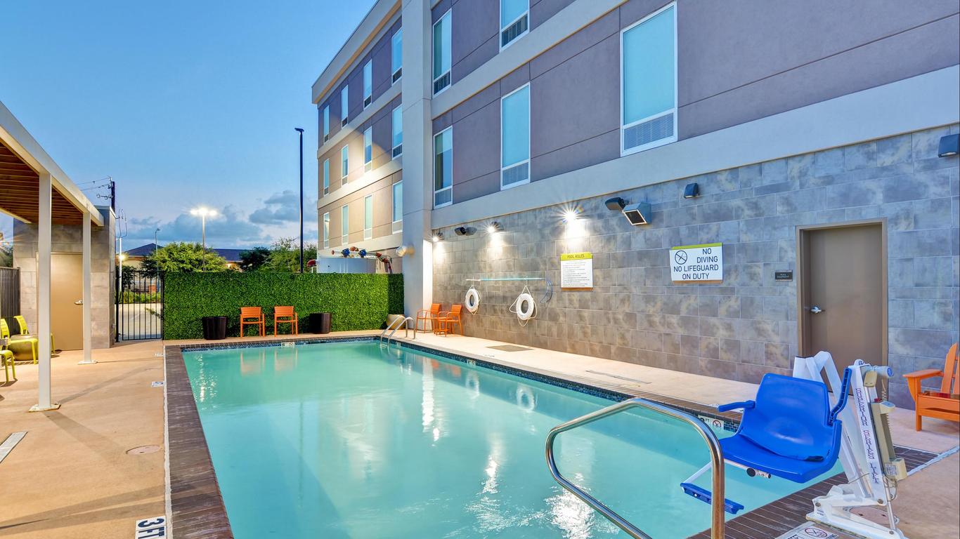 Home2 Suites By Hilton Baytown