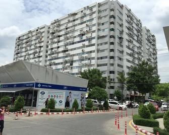 Room Relax at Muang Thong Thani - Mueang Nonthaburi