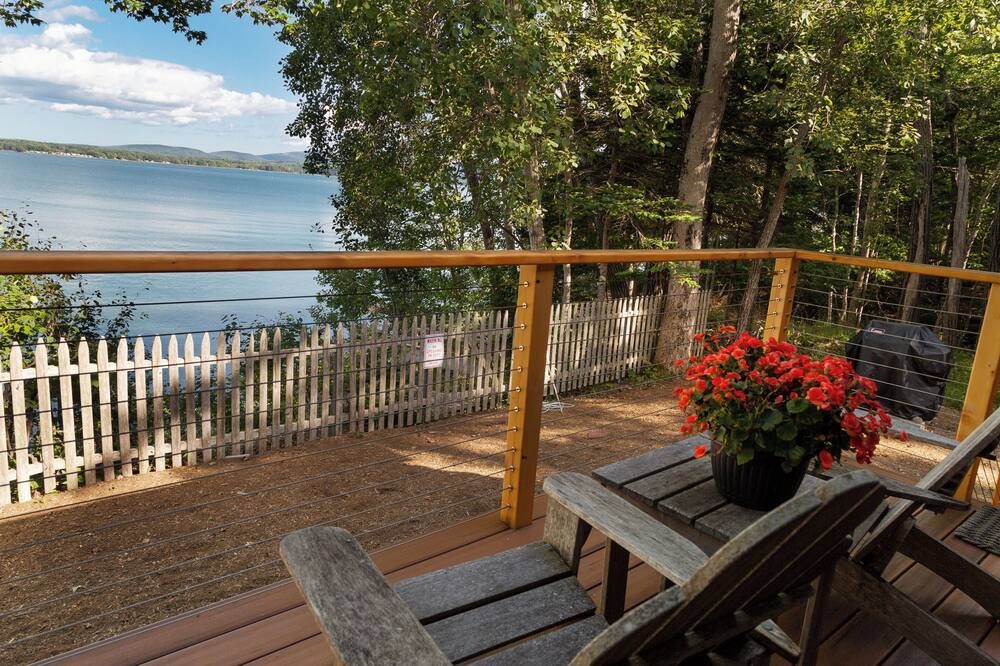 Oceanfront Cottage, Near Acadia National Park, Private Beach - Trenton - Balkón
