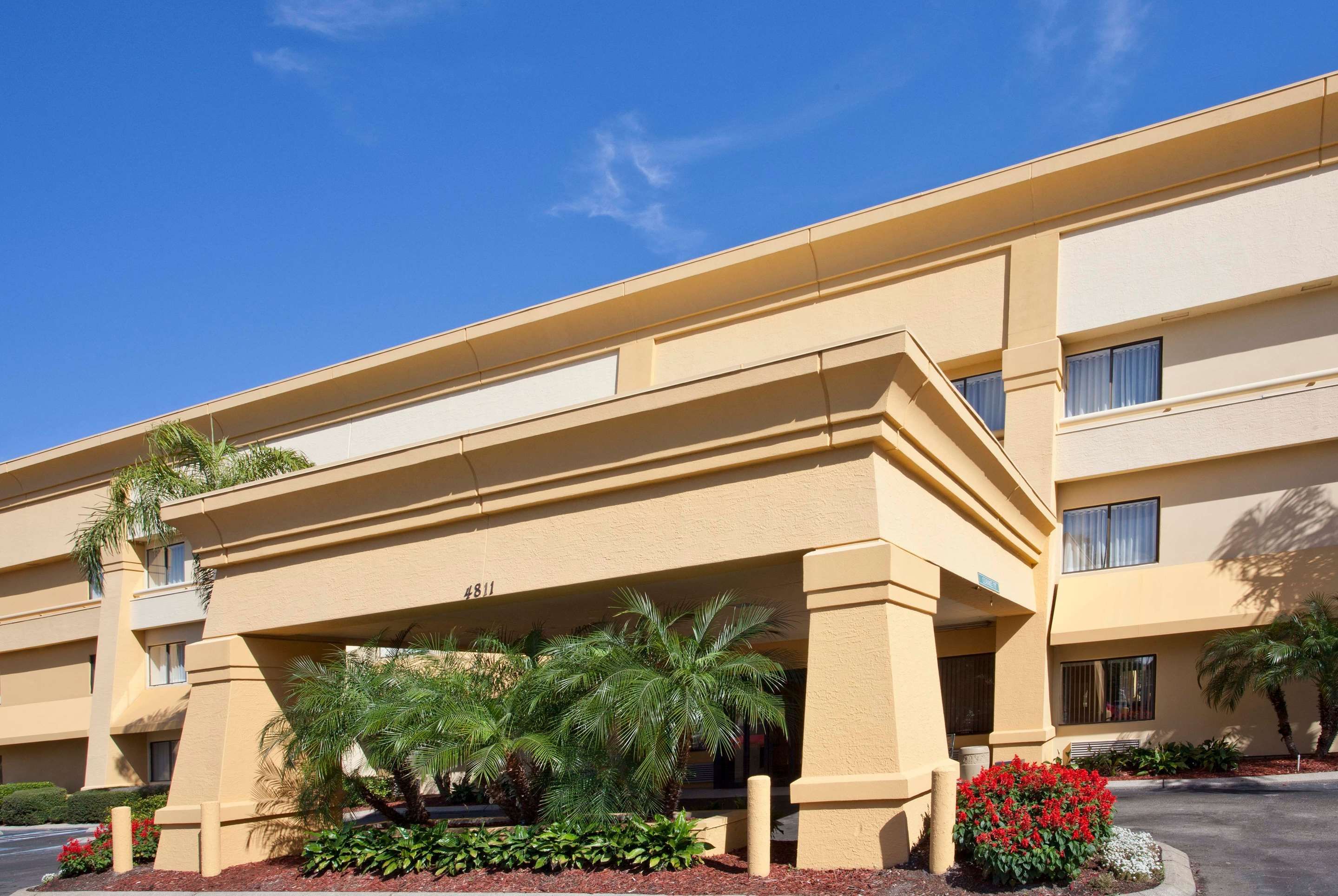 La Quinta Inn Suites By Wyndham Tampa Fairgrounds Casino 73