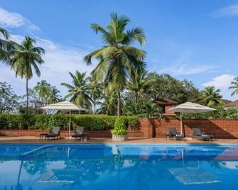 Fairfield by Marriott Goa Anjuna - אנג'ונה - בריכה