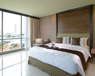 Aria Centra Hotel Surabaya - Surabaya - Schlafzimmer