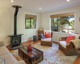 San Juan Island, Captains Cottage #101 - Friday Harbor - Wohnzimmer