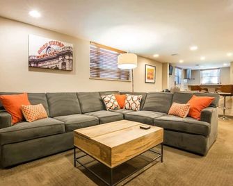 Walk to everything in Hip Historic Highlands/LoHi - Denver - Sala de estar