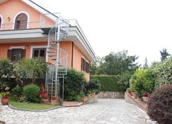 La Soffitta - Appartamenti in Villa - San Giorgio a Liri