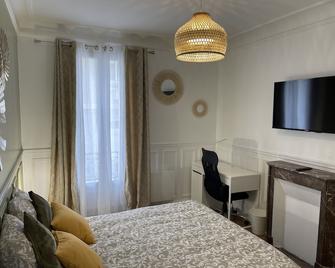 Bella Mia - Chic apartment near Orly Rport 15mns frm Paris - Choisy-le-Roi - Bedroom