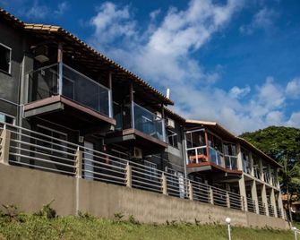 Refugio Escarpas Do Lago - Capitólio - Gebäude