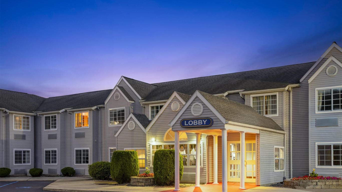 Microtel Inn by Wyndham Albany Airport