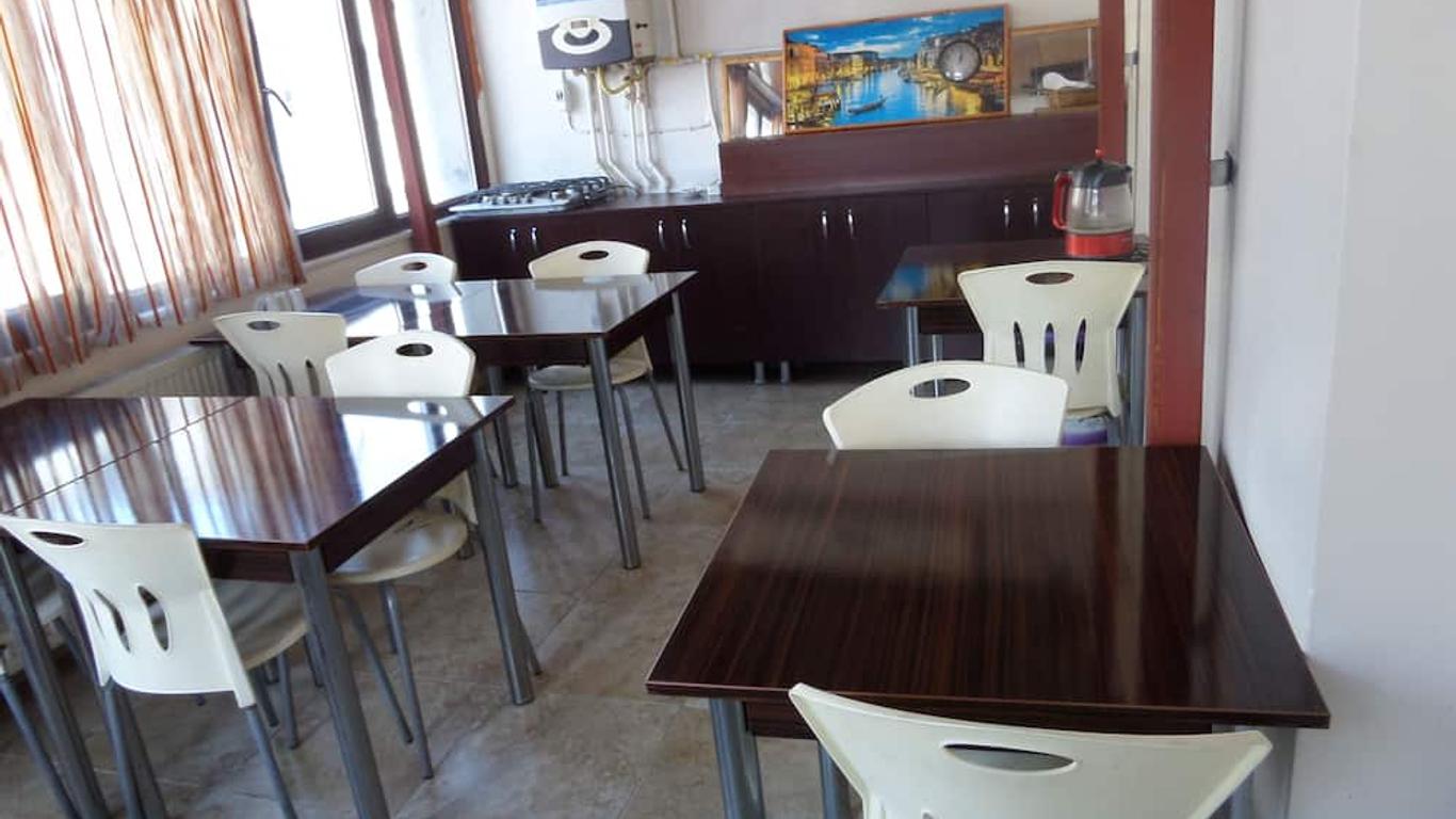 埃爾詹旅館酒店