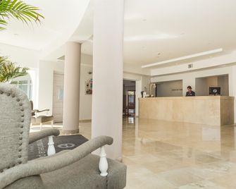 Aluasun Marbella Park - Marbella - Lobby
