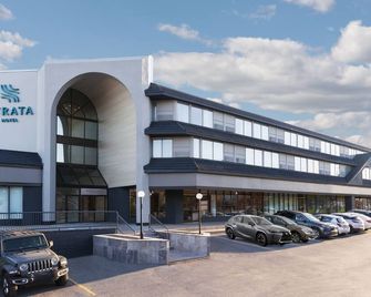 Strata Hotel - Kingston - Edificio