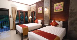 Victoria Cliff Hotel & Resort - Kawthaung - Bedroom