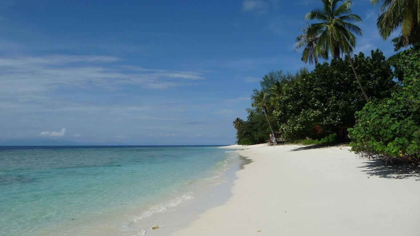 D'Coconut Island Resort