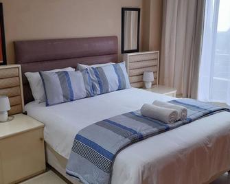 Luxury beach apartment - Durban - Bedroom
