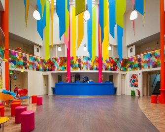 Hotel Du Futuroscope - Chasseneuil-du-Poitou - Lobby