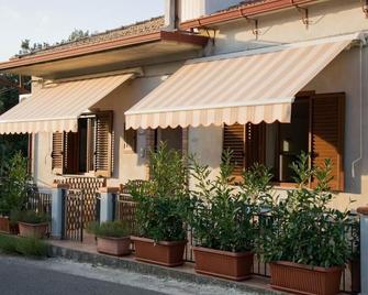 East apartment - Stella Cilento - Edificio
