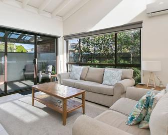 Beachside Villa - Apollo Bay - Wohnzimmer