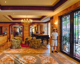 The Jesselton Hotel - Kota Kinabalu - Recepción
