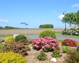 Central location near Cuxhaven&Otterndorf, non-smoking, pet-free - Nordholz-Spieka - Außenansicht