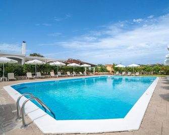 Anna Studios - Arillas - Pool