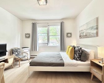 The Cozy Loft - 2 Guests - AC - 5 min Downtown - 魁北克市
