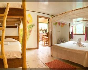 Hotel Blue Conga - Puerto Viejo de Talamanca - Bedroom