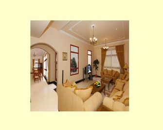 Ramee Suites 2 Apartment - Manama - Bedroom