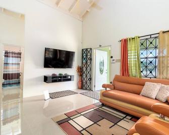 5 Bedrmoasis Draxhall Pool Gym - Steer Town - Salon