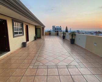 Hotel Boutique Angelopolis And Business - Puebla de Zaragoza - Parveke