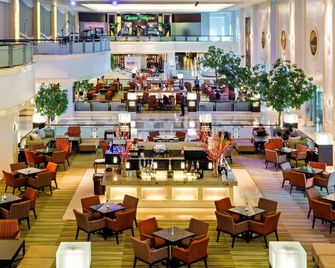 Waterfront Cebu City Hotel & Casino - Ciudad de Cebú - Lobby